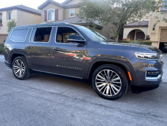 Rent a Jeep Grand Wagoneer South Beach