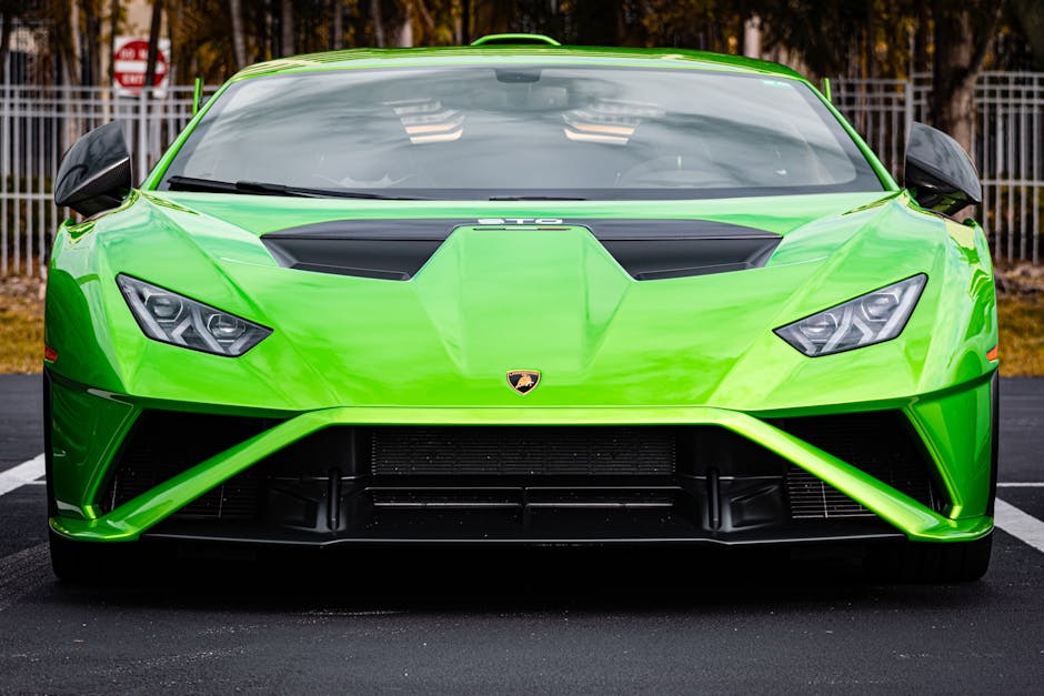 Lamborghini Huracán Neon Green - Miami Luxury Lifestyle