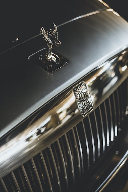 Rolls Royce mansion Miami luxury setting