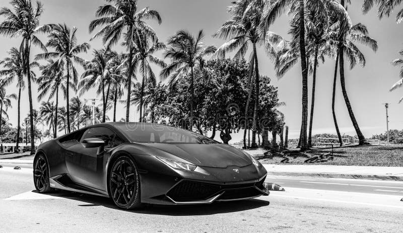 Exotic car hourly rental moment