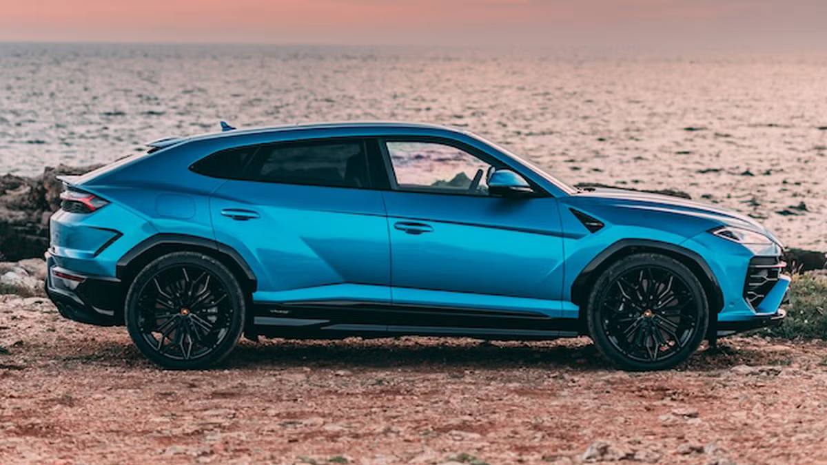 How Much Does It Cost to Rent a Lamborghini in Miami? (2026 Guide)