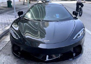 McLaren GT