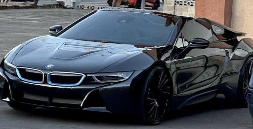 BMW i8 Roadster